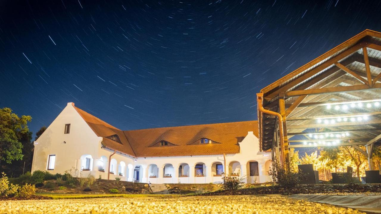 Vitorlas Vendeghaz Révfülöp Dış mekan fotoğraf